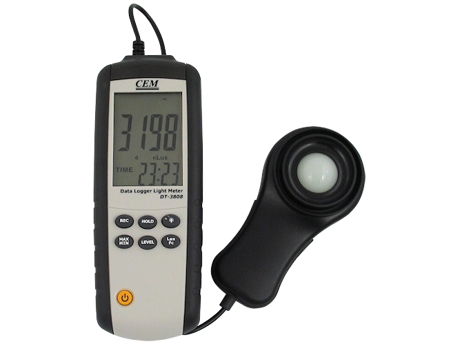 Šviesos matuoklis DT-3808