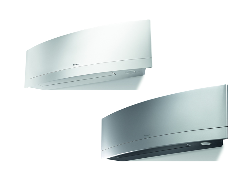 Sieniniai Daikin EMURA FTXJ-MW/S serijos multisplit kondicionieriai 
Energijos taupymas budėjimo režimu. Alergenus šalinantis ir orą valantis filtras. Naktinis ir Komforto režimai. Galimybė naudoti tik ventiliatoriaus funkciją. Reguliuojamas ventiliatoriaus greitis. 3-D oro srautas leidžia tolygiai paskirstyti orą kambaryje. Savaitinis ir 24 val. laikmatis. 
Galima balta arba sidabrinė panelės spalva. WiFi priedėlis standartinėje komplektacijoje.