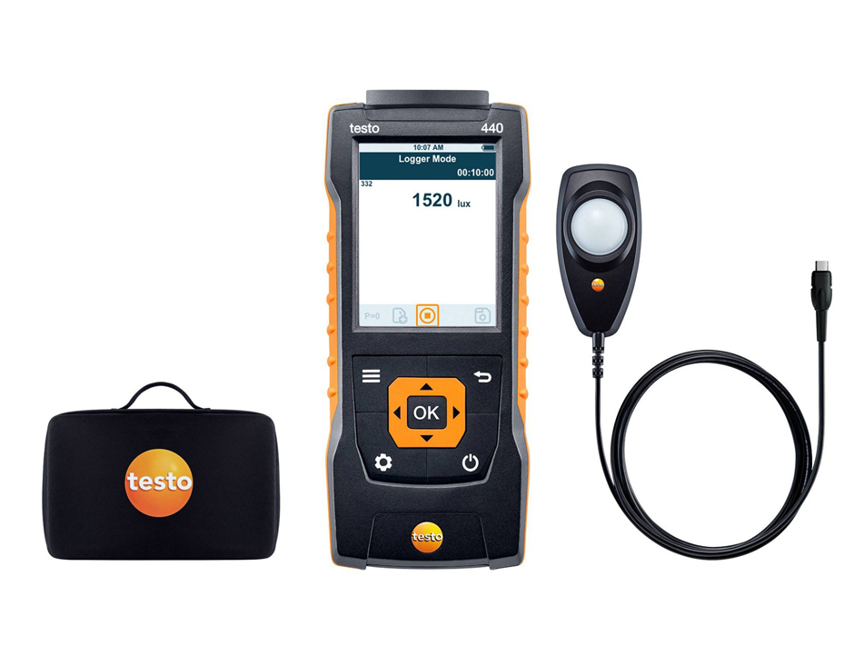 Matuoklis Testo 440 su apšvietimo matavimo jutikliu / 0563 4402