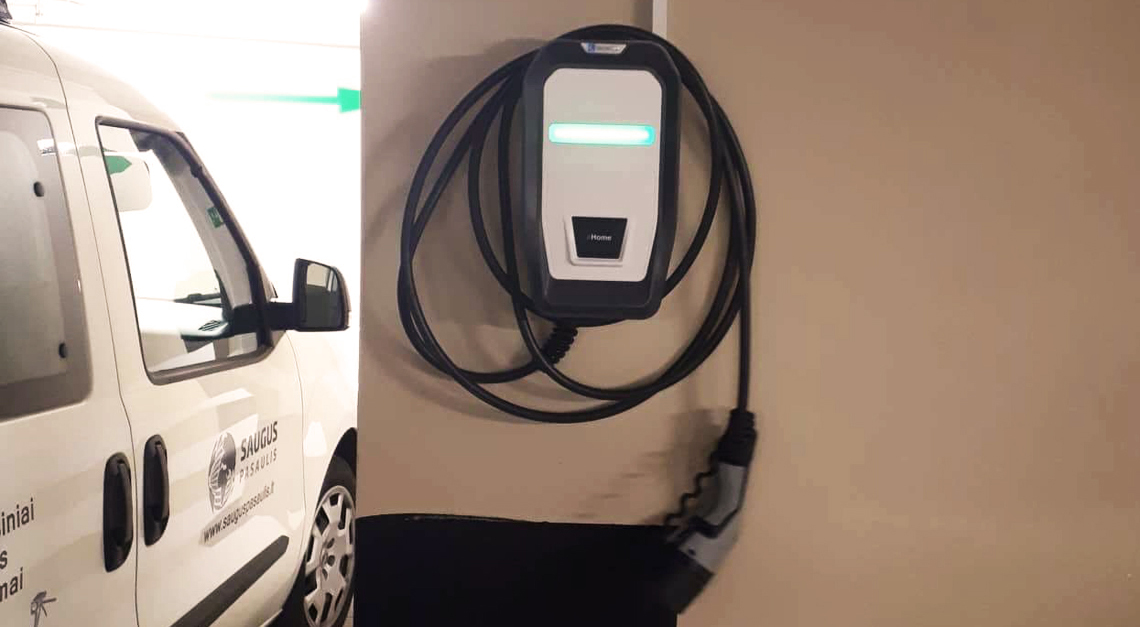 elektromobilių stotelės įrengimas