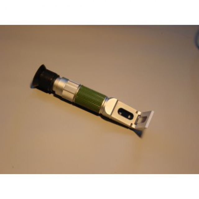 Vaisių sulčių ir uogienių refraktometras