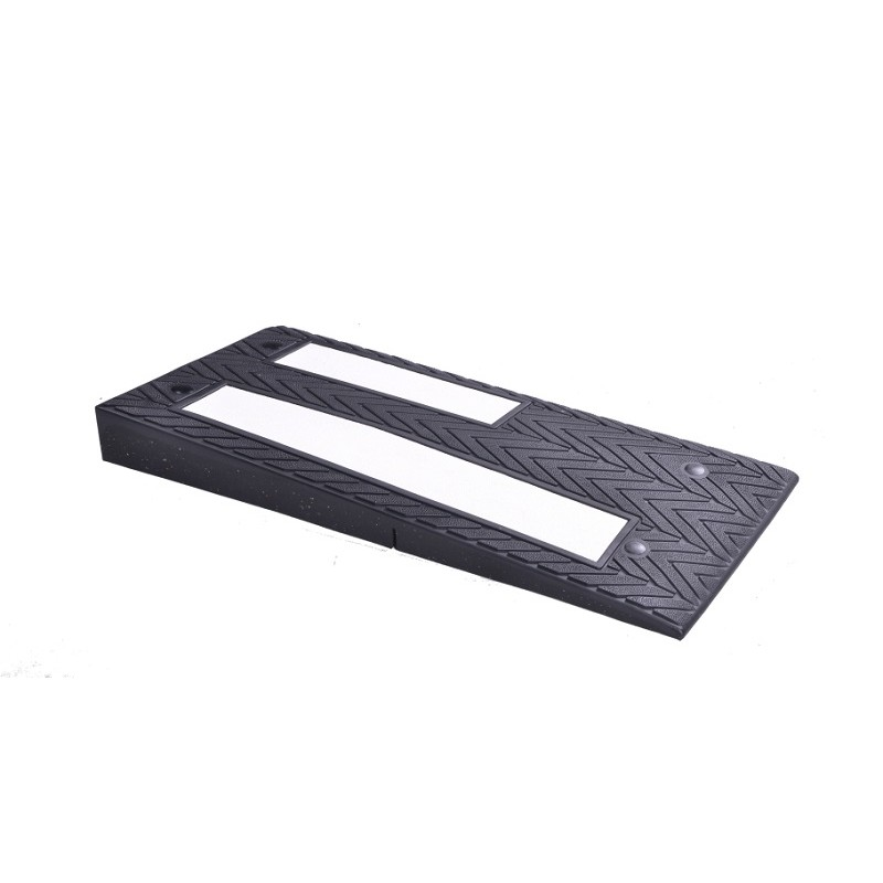 Užvažiavimo rampa 10 cm (kairysis kampinis elementas)