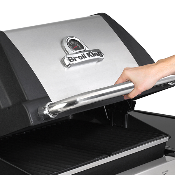 GRILIUS BROIL KING MONARCH 320  
Broil King Monarch 320 grilius turi išlieto aliuminio kepimo erdvę, 3 Dual-Tube™ degiklius. 
Kokybiškas ir galingas grilius.