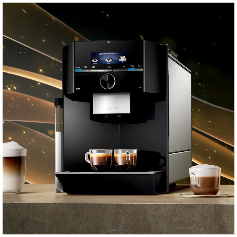 APIE KAVOS APARATĄ:  
 
Itin tyliai veikiantis keraminis malūnas 
Automatiškai išsivalanti pieno sistema 
Gamina šiuos kavos gėrimus: ristretto, espresso, espresso doppio, juoda kava, espresso macchiato, cappuccino, latte macchiato ir caffe latte 
Gamina po 2 porcijas iš karto  
6 vartotojai gali išsaugoti savo mėgstamus receptus 
Šis kavos aparatas turi patogią pieno sistemą 
Dėl 19 barų slėgio, kava yra itin aromatinga ir tiršta 
Automatinės priežiūros programos